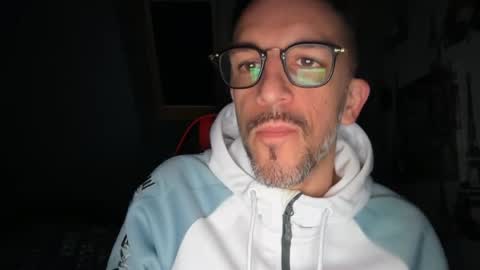 Gigi online show from April 18, 2026, 5:22 am