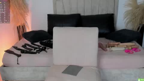 pamela online show from March 27, 2026, 2:17 am