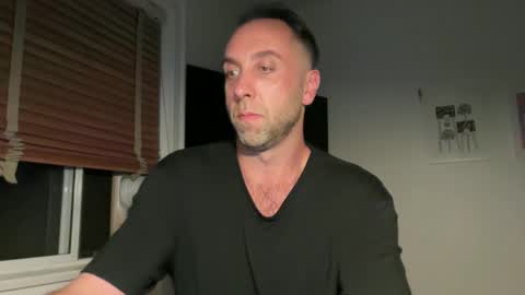 Snapshot of gilber10101 chatting on September 14, 2025, 1:05 am gilber10101 online show from September 14, 2025, 1:05 am