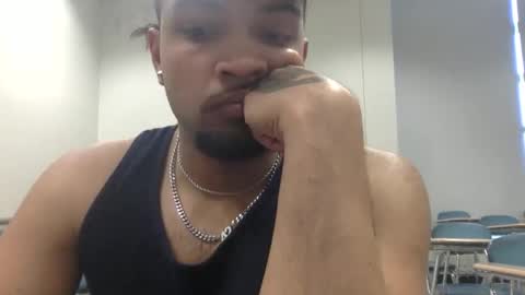 Snapshot of gilbone_gattsby chatting on March 10, 2026, 9:53 pm gilbone_gattsby online show from March 10, 2026, 9:53 pm