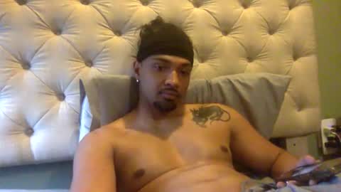 Snapshot of gilbone_gattsby chatting on April 6, 2026, 10:22 pm gilbone_gattsby online show from April 6, 2026, 10:22 pm