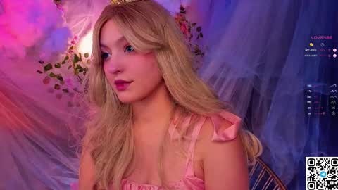 Stacy online show from December 14, 2025, 6:01 pm