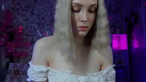 Gina online show from April 3, 2026, 1:14 am