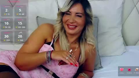 Snapshot of ginabear chatting on July 8, 2026, 6:12 pm Gina online show from July 8, 2026, 6:12 pm