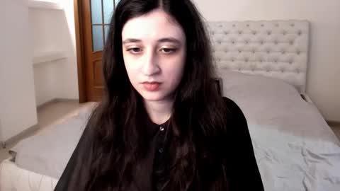 Kate online show from January 11, 2025, 2:04 pm