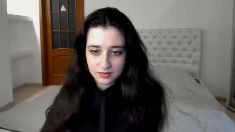 Kate online show from January 17, 2025, 9:39 am