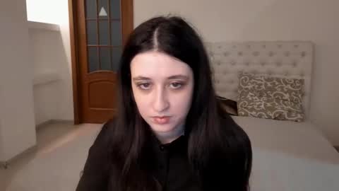 Kate online show from March 4, 2025, 9:18 am