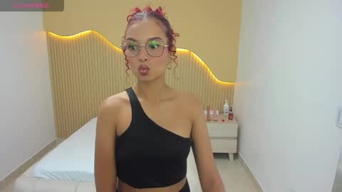 Snapshot of ginamorelo chatting on May 26, 2026, 8:05 pm G I A N A online show from May 26, 2026, 8:05 pm