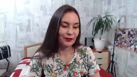Snapshot of ginaxsoulah__ chatting on February 12, 2025, 4:00 pm ginaxsoulah   online show from February 12, 2025, 4:00 pm