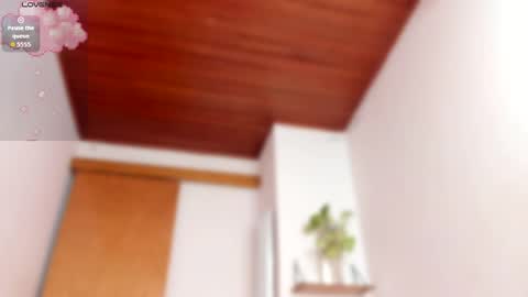 Julie online show from April 8, 2026, 3:50 am