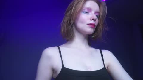        im expecting 350 thumbs up on my altar   online show from September 27, 2025, 10:15 pm