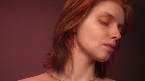        im expecting 350 thumbs up on my altar   online show from November 6, 2025, 10:10 pm