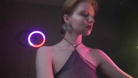        im expecting 350 thumbs up on my altar   online show from January 6, 2026, 2:04 am