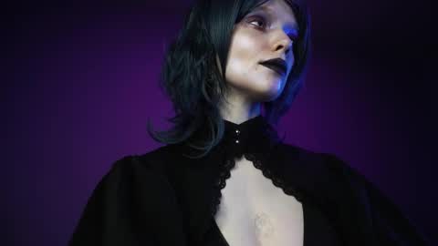        im expecting 350 thumbs up on my altar   online show from April 9, 2026, 10:15 pm