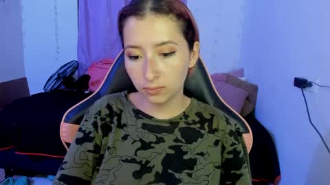 Snapshot of ginger_sweetty chatting on March 6, 2025, 12:00 am Ginger online show from March 6, 2025, 12:00 am