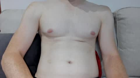 Snapshot of gingeraxel chatting on July 28, 2026, 9:47 pm gingeraxel online show from July 28, 2026, 9:47 pm