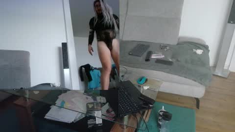 Snapshot of gingerpink1911 chatting on January 12, 2026, 7:57 am GingerPink online show from January 12, 2026, 7:57 am