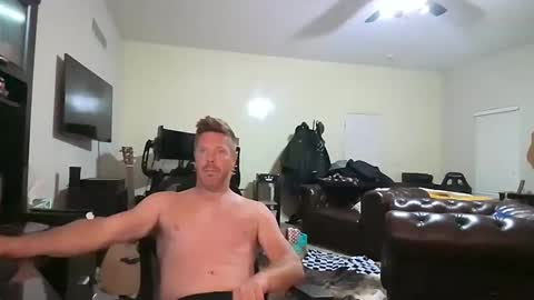 Snapshot of gingerzaddy chatting on September 9, 2025, 10:15 am gingerzaddy online show from September 9, 2025, 10:15 am