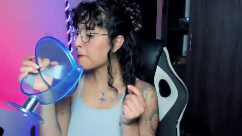 Snapshot of giny_bean chatting on June 20, 2026, 2:36 am giny_bean online show from June 20, 2026, 2:36 am