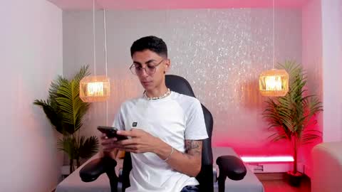 Gio Carangi online show from April 3, 2026, 3:37 am