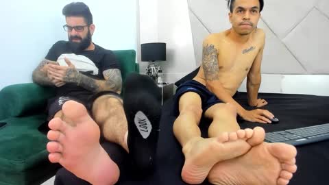 gio_lorenz online show from September 13, 2025, 1:22 pm