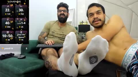 gio_lorenz online show from October 9, 2025, 2:04 pm