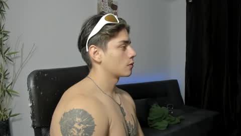 Snapshot of gio_russo chatting on December 13, 2024, 5:38 am GioRusso online show from December 13, 2024, 5:38 am