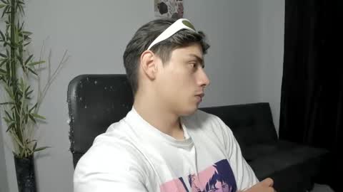 Snapshot of gio_russo chatting on December 13, 2024, 9:09 pm GioRusso online show from December 13, 2024, 9:09 pm