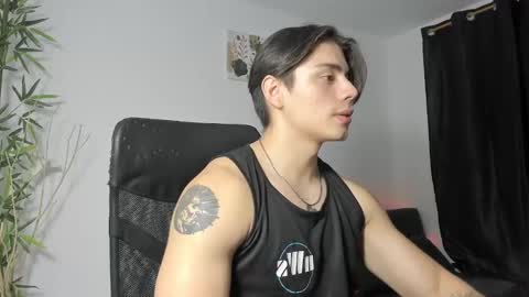 Snapshot of gio_russo chatting on January 3, 2025, 4:44 am GioRusso online show from January 3, 2025, 4:44 am