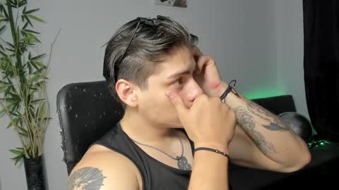 Snapshot of gio_russo chatting on January 29, 2025, 2:40 am GioRusso online show from January 29, 2025, 2:40 am