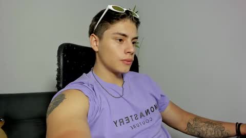 Snapshot of gio_russo chatting on March 8, 2025, 10:56 pm GioRusso online show from March 8, 2025, 10:56 pm