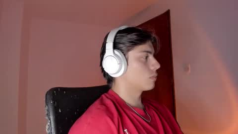 Snapshot of gio_russo chatting on October 29, 2025, 1:08 am GioRusso online show from October 29, 2025, 1:08 am