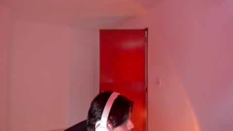 GioRusso online show from November 19, 2025, 7:14 pm