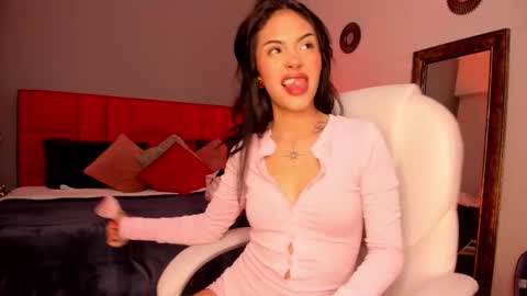 Snapshot of giovanna_oliveira chatting on February 6, 2026, 4:50 am Giovanna online show from February 6, 2026, 4:50 am