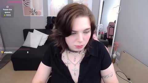 Giovana online show from March 8, 2026, 7:39 pm