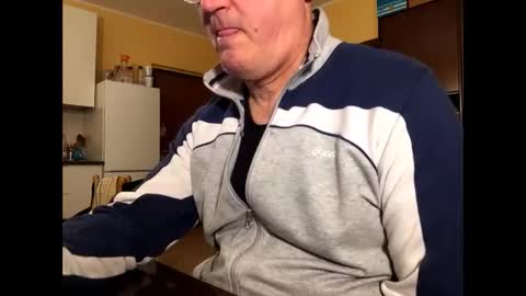 giovanni_1964 online show from February 22, 2026, 6:35 am