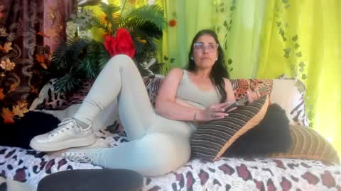 Girasol Walton online show from May 31, 2026, 6:09 pm