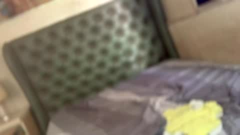urGIRL online show from July 17, 2026, 4:30 am