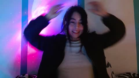 Snapshot of girl_marvel1 chatting on September 29, 2025, 4:50 am Alejandra online show from September 29, 2025, 4:50 am