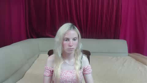 Snapshot of girl_summer97 chatting on June 29, 2026, 1:11 pm Katia online show from June 29, 2026, 1:11 pm