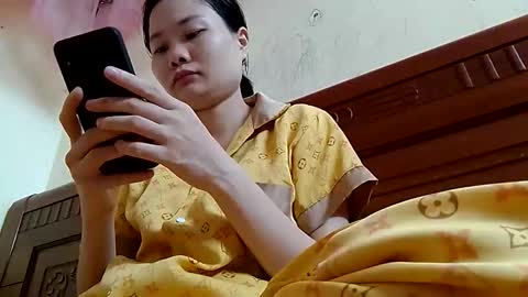 Babe online show from October 17, 2025, 2:08 pm