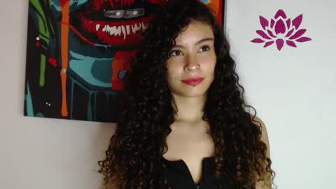 Snapshot of girlonhotflames chatting on October 28, 2025, 12:58 am LananaSofia and Boy online show from October 28, 2025, 12:58 am