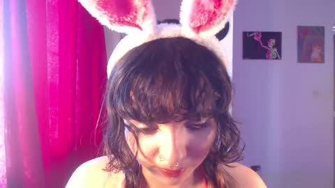 Snapshot of girlredkush chatting on December 18, 2024, 4:39 pm Ann online show from December 18, 2024, 4:39 pm