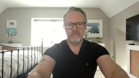 Snapshot of girlsandbikes chatting on January 12, 2025, 10:56 am girlsandbikes online show from January 12, 2025, 10:56 am