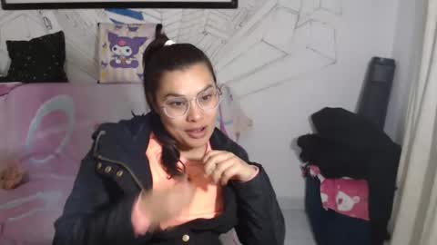 Snapshot of girlsex_hot chatting on May 16, 2026, 3:03 am girlsex_hot online show from May 16, 2026, 3:03 am