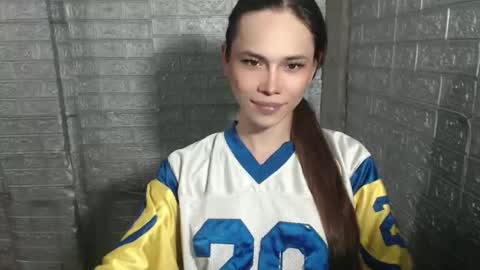 Mynameisenise online show from June 6, 2026, 5:23 am