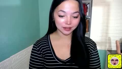 Snapshot of girlthatuneedxxx chatting on March 25, 2026, 5:52 pm Rhaine online show from March 25, 2026, 5:52 pm