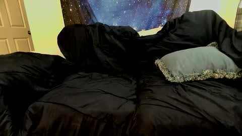 Girth online show from October 9, 2025, 1:42 pm