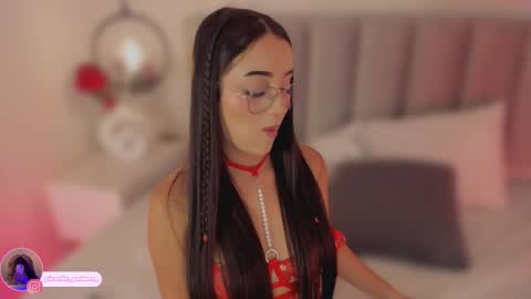 Snapshot of gisselle_palmer chatting on February 21, 2025, 7:32 pm   online show from February 21, 2025, 7:32 pm