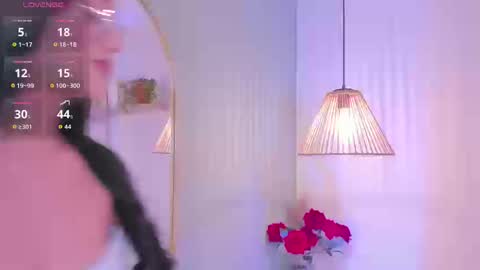 Snapshot of gisselle_palmer chatting on September 9, 2025, 7:46 pm   online show from September 9, 2025, 7:46 pm